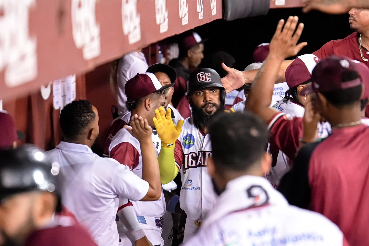 Gigantes vencen 5-1 al Licey y rompen racha de cuatro derrotas